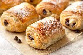 CHOCOLATE CROISSANT